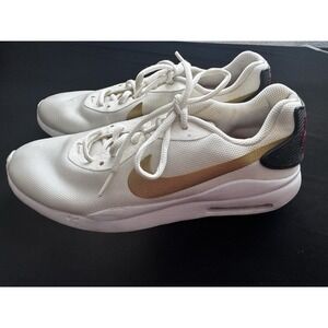 Nike Air Max Oketo White/Gold Sneakers - Women's US 8 (EUR 39) - Pre-Owned